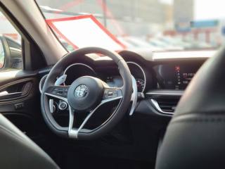 ALFA ROMEO Stelvio usata, con Volante in pelle