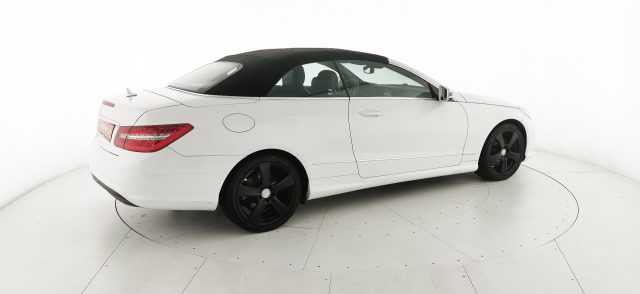 MERCEDES-BENZ E 220 usata 50