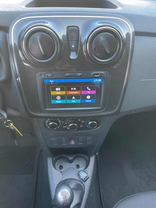DACIA Sandero usata, con Touch screen