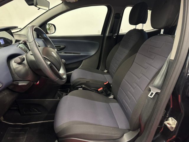 LANCIA Ypsilon usata, con ESP