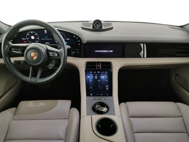 PORSCHE Taycan usata, con Park Distance Control