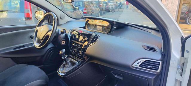 LANCIA Ypsilon usata, con Controllo trazione