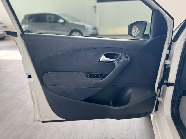 VOLKSWAGEN Polo usata, con Specchietti laterali elettrici