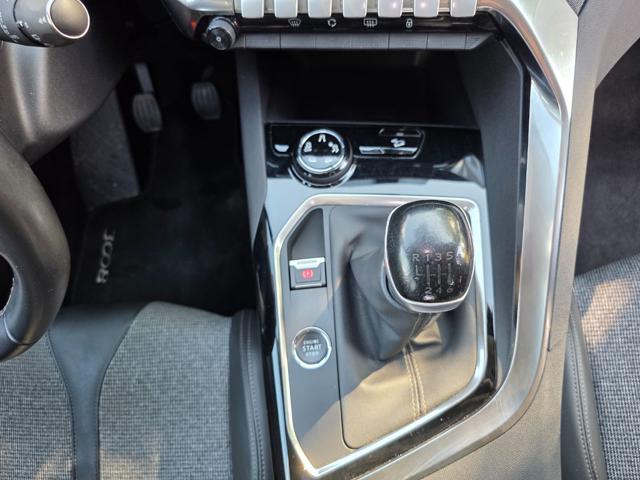 PEUGEOT 3008 usata, con Sedili sportivi