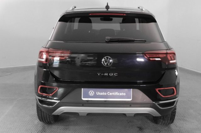 VOLKSWAGEN T-Roc usata, con Autoradio