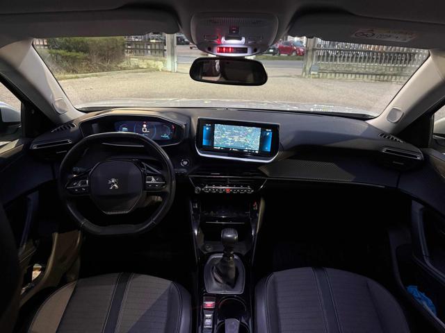 PEUGEOT 2008 usata, con Fari LED