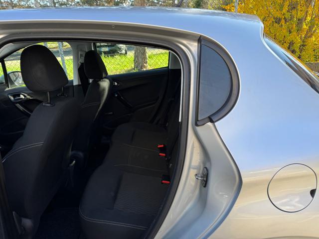 PEUGEOT 208 usata, con Boardcomputer