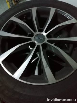 INFINITI Q30 usata, con Touch screen