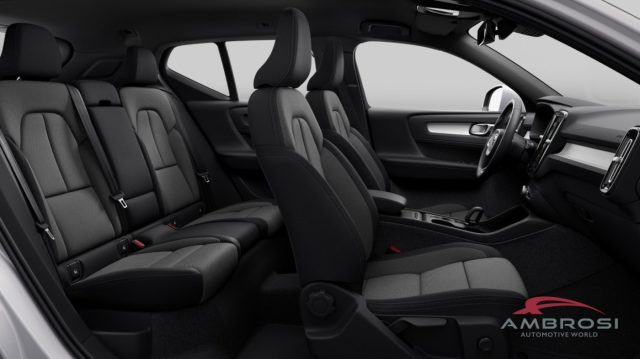 VOLVO XC40 usata 7