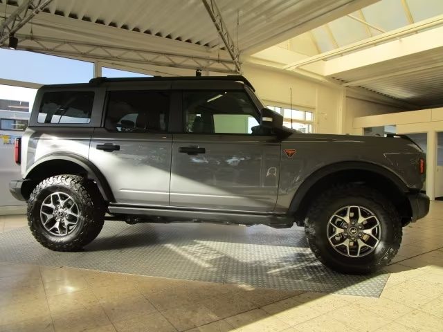 FORD Bronco usata, con Boardcomputer