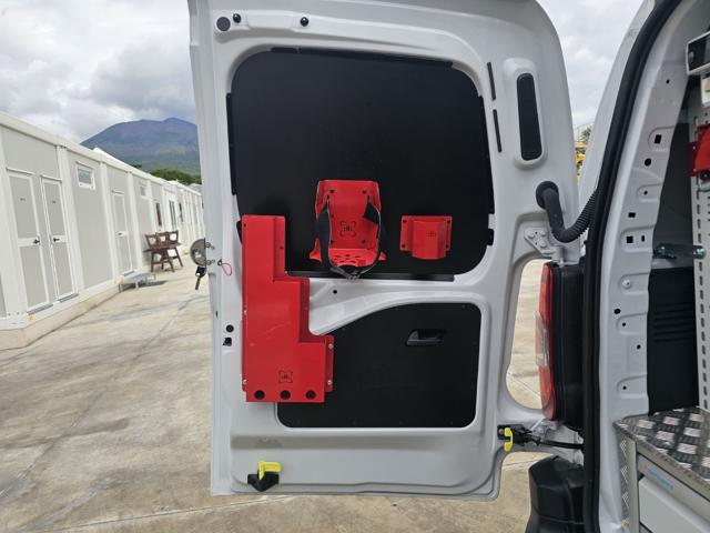 FIAT Doblo usata 16