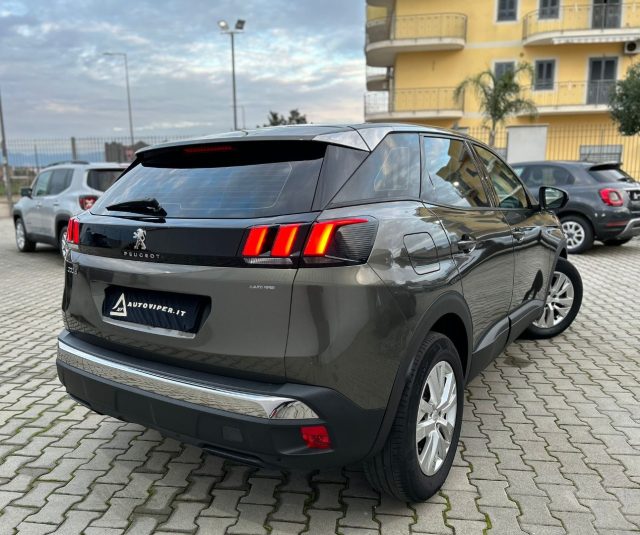 PEUGEOT 3008 usata, con Boardcomputer