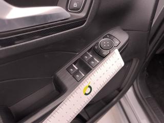 FORD Kuga usata, con Monitoraggio pressione pneumatici