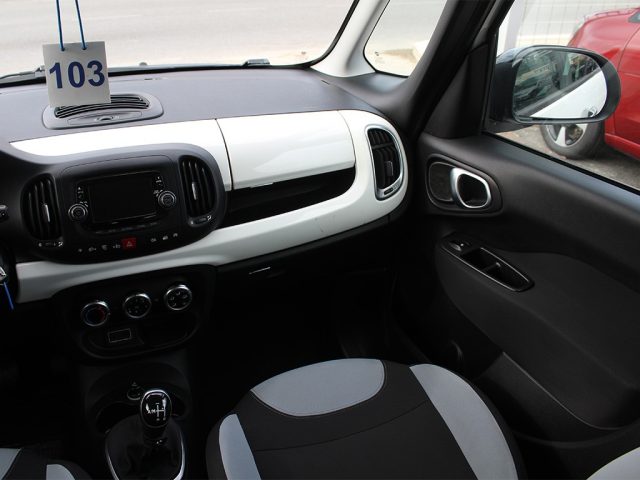 FIAT 500L usata, con USB