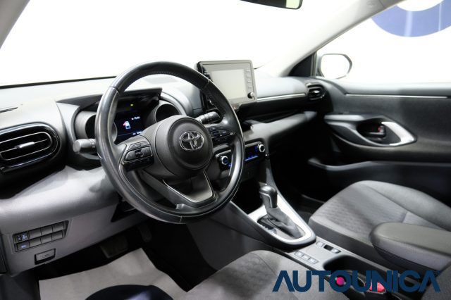 TOYOTA Yaris usata, con Alzacristalli elettrici