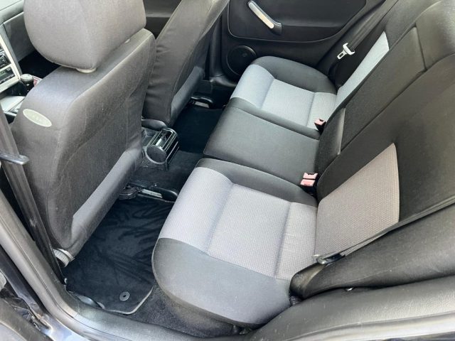 VOLKSWAGEN Golf usata, con Immobilizzatore elettronico