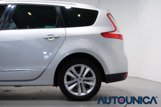 RENAULT Scenic usata 43