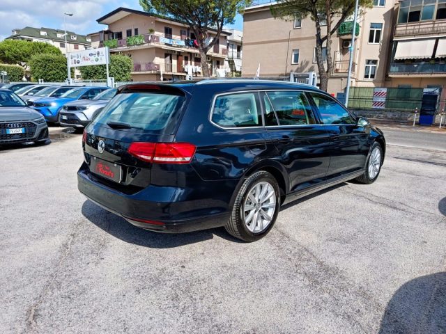 VOLKSWAGEN Passat Variant usata, con Alzacristalli elettrici