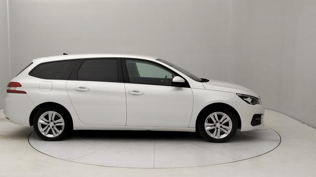 PEUGEOT 308 usata, con Autoradio