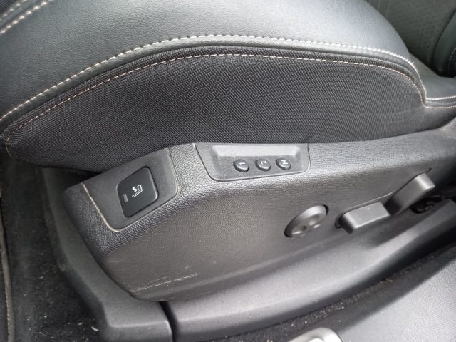 PEUGEOT 3008 usata, con Chiusura centralizzata