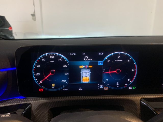 MERCEDES-BENZ A 200 usata, con Sedili sportivi