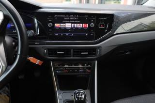 VOLKSWAGEN Taigo usata, con Airbag testa