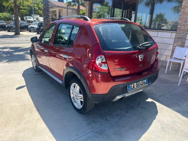 DACIA Sandero usata, con Alzacristalli elettrici