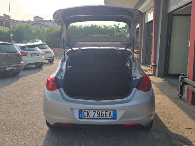 OPEL Astra usata, con Chiusura centralizzata