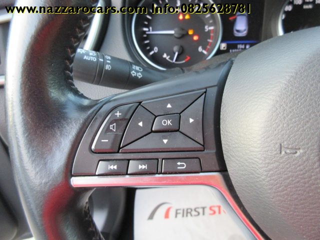 NISSAN Qashqai usata, con Luci diurne LED