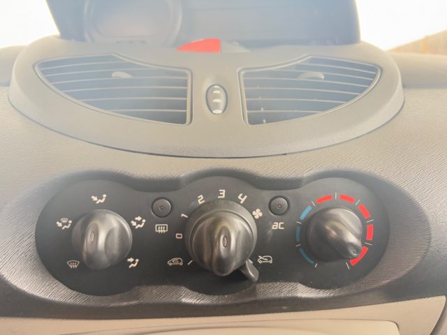 RENAULT Twingo usata, con USB