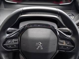 PEUGEOT 2008 usata, con Controllo automatico clima