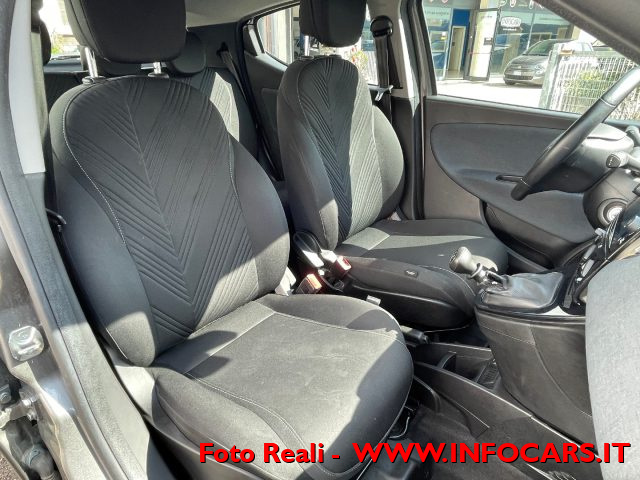 LANCIA Ypsilon usata, con Autoradio