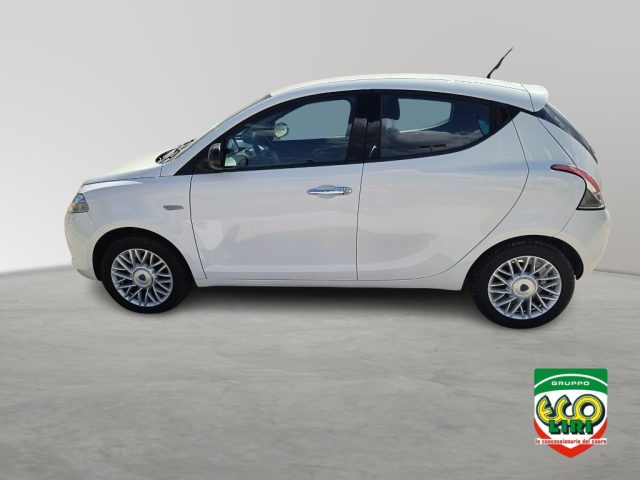 LANCIA Ypsilon usata, con Autoradio
