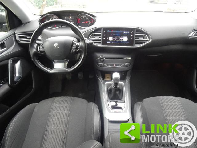 PEUGEOT 308 usata, con Airbag