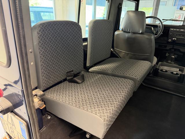 LAND ROVER Defender usata 13