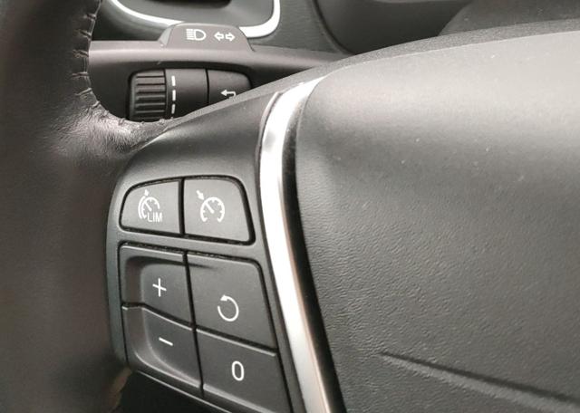 VOLVO V40 usata, con Filtro antiparticolato