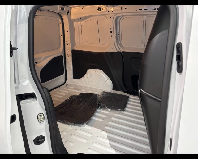 FIAT Doblo usata 17