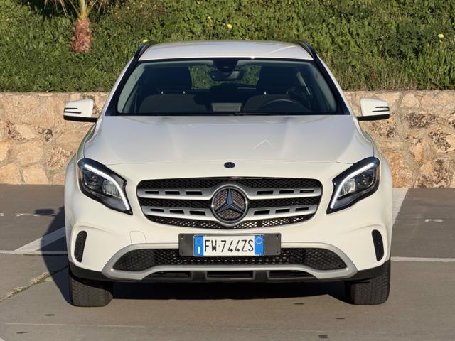 MERCEDES-BENZ GLA 180 usata, con Airbag