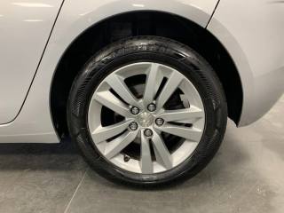 PEUGEOT 308 usata, con USB