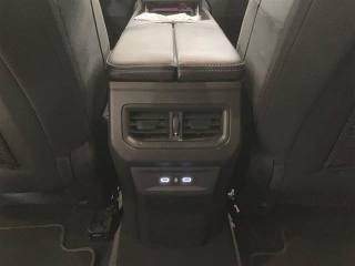 RENAULT Austral usata, con Hill holder