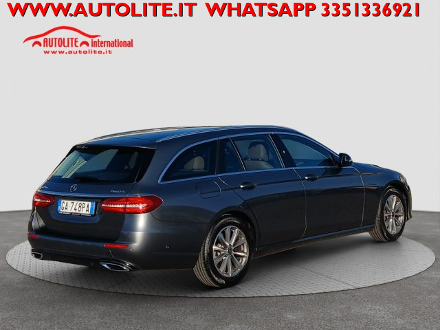 MERCEDES-BENZ E 220 usata, con Chiusura centralizzata