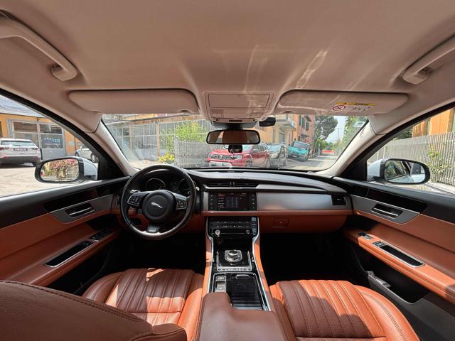 JAGUAR XF usata, con Controllo trazione