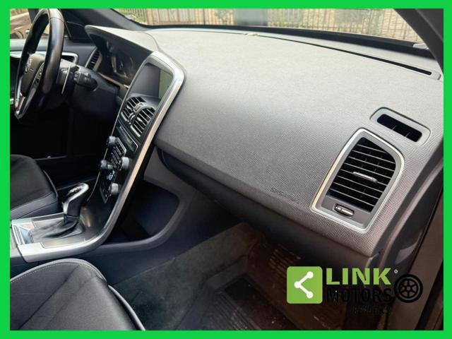 VOLVO XC60 usata, con Sensori di parcheggio posteriori