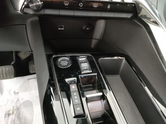 PEUGEOT 3008 usata, con Controllo automatico clima
