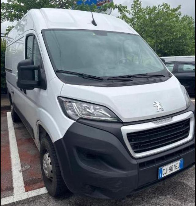 PEUGEOT Boxer usata, con Alzacristalli elettrici