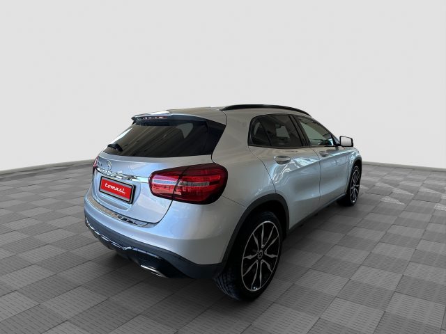 MERCEDES-BENZ CLA usata 7