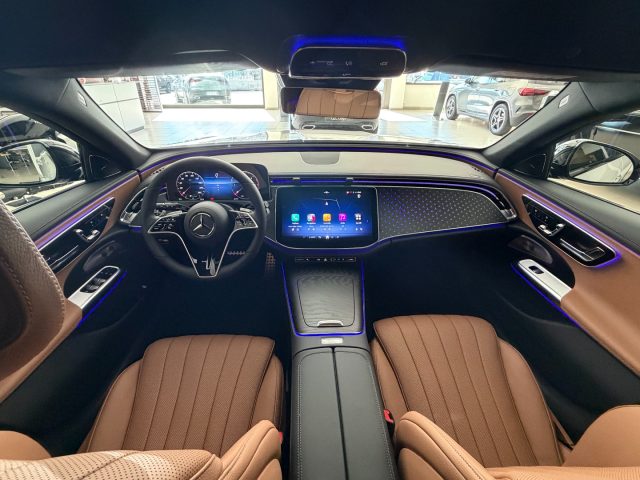 MERCEDES-BENZ E 220 usata, con Chiusura centralizzata