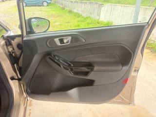 FORD Fiesta usata, con MP3