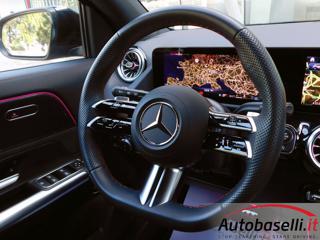 MERCEDES-BENZ GLA 180 usata, con Sensori di parcheggio anteriori