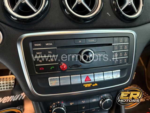 MERCEDES-BENZ CLA 200 usata, con Leve al volante
